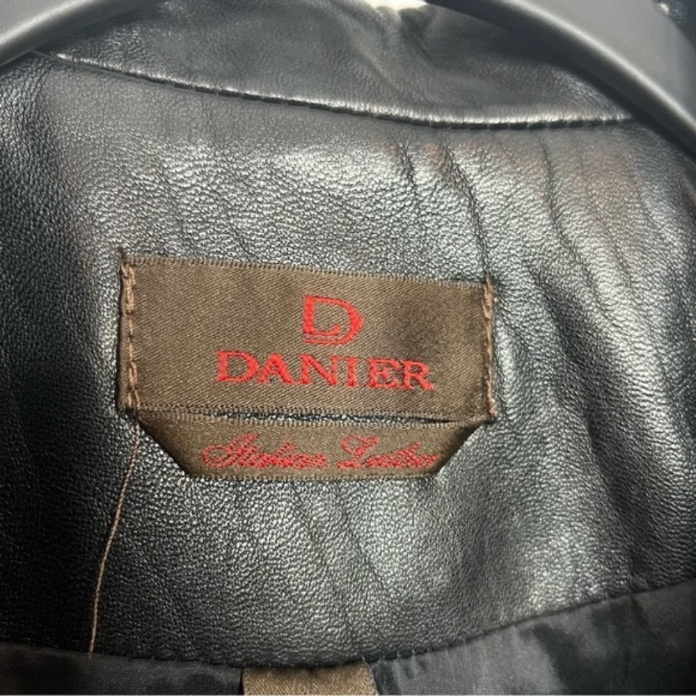 Danier Black Leather Jacket - Picture 5 of 16